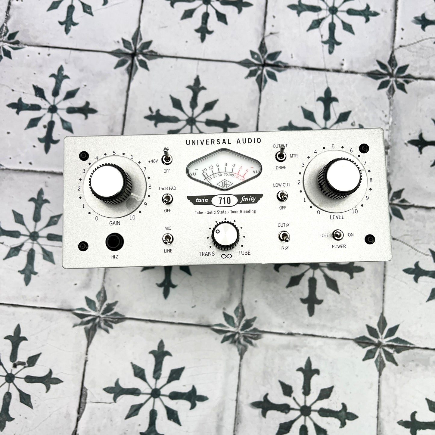 Universal Audio 710 Twin-Finity Microphone Preamp • MINT