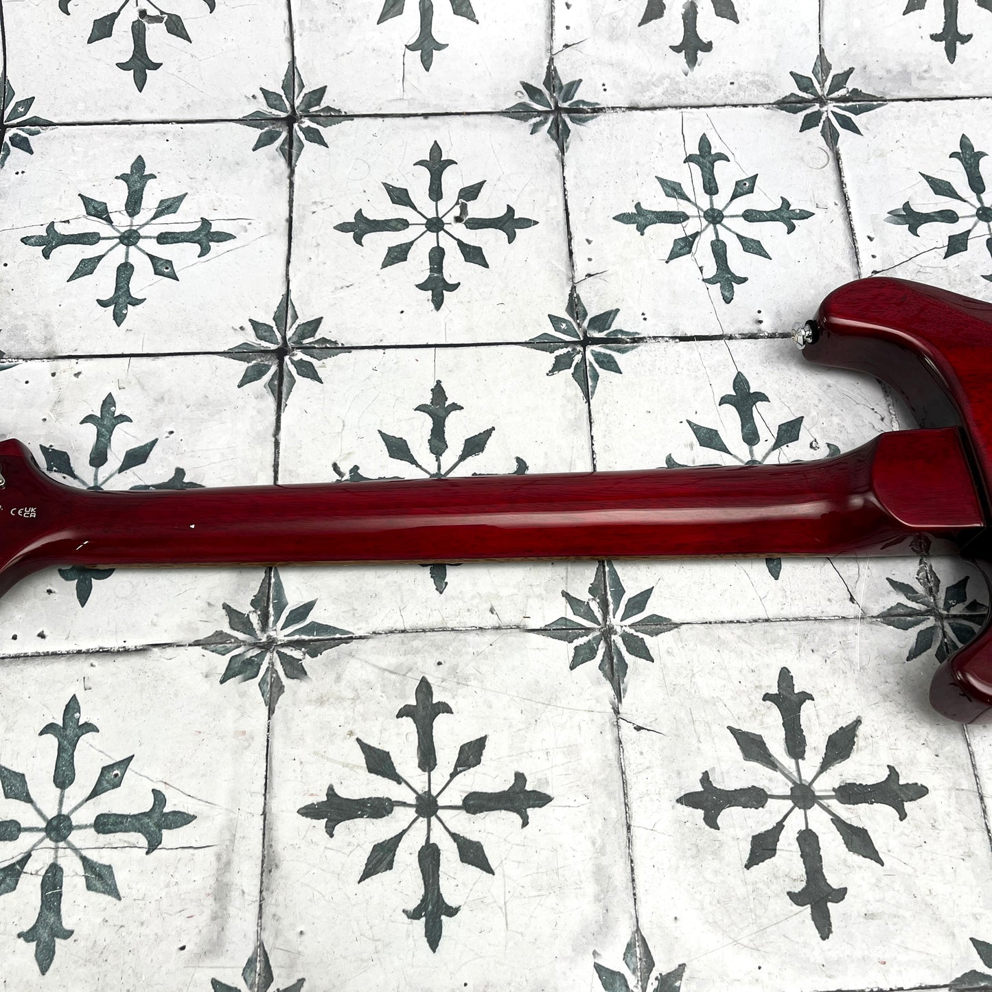 PRS SE Mira • Vintage Cherry • 2023 • 6.3 lb