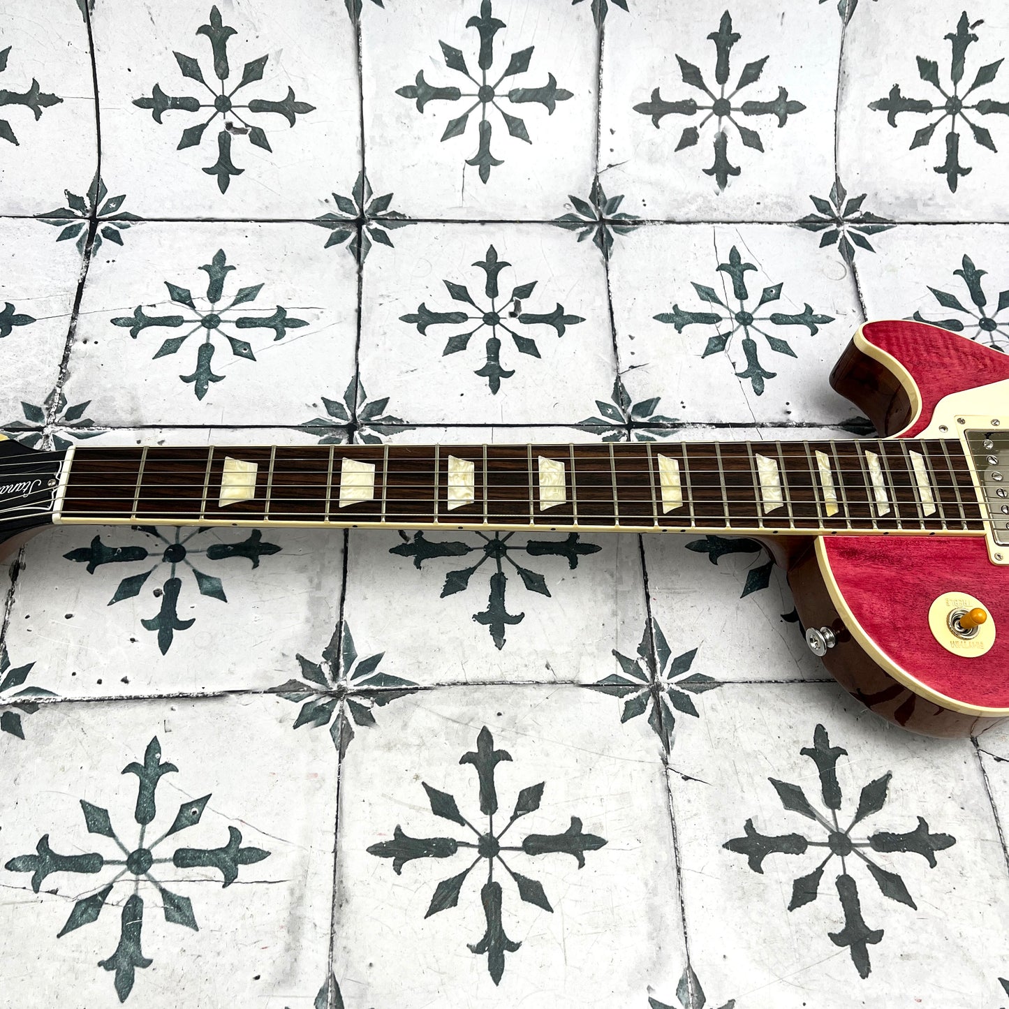 Gibson Les Paul Standard '60s • Translucent Fuchsia • 2024