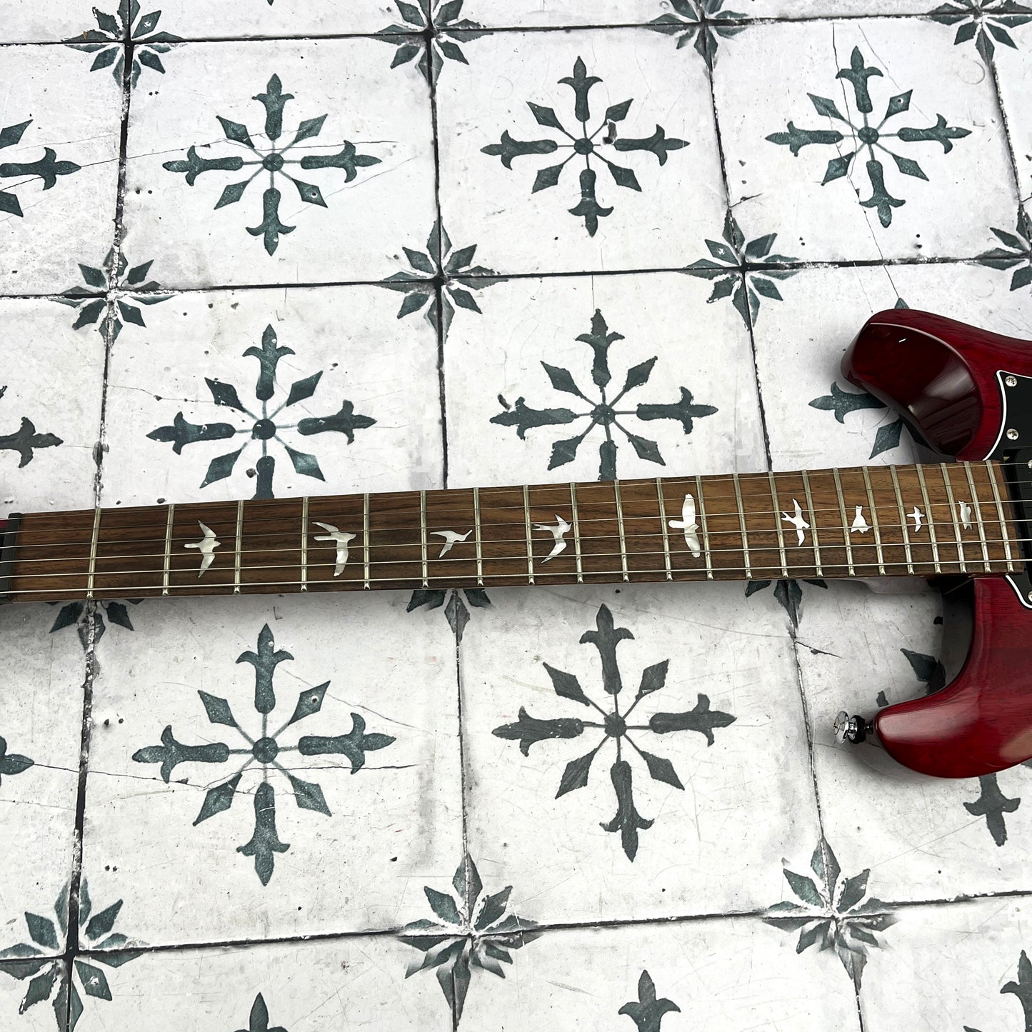 PRS SE Mira • Vintage Cherry • 2023 • 6.3 lb